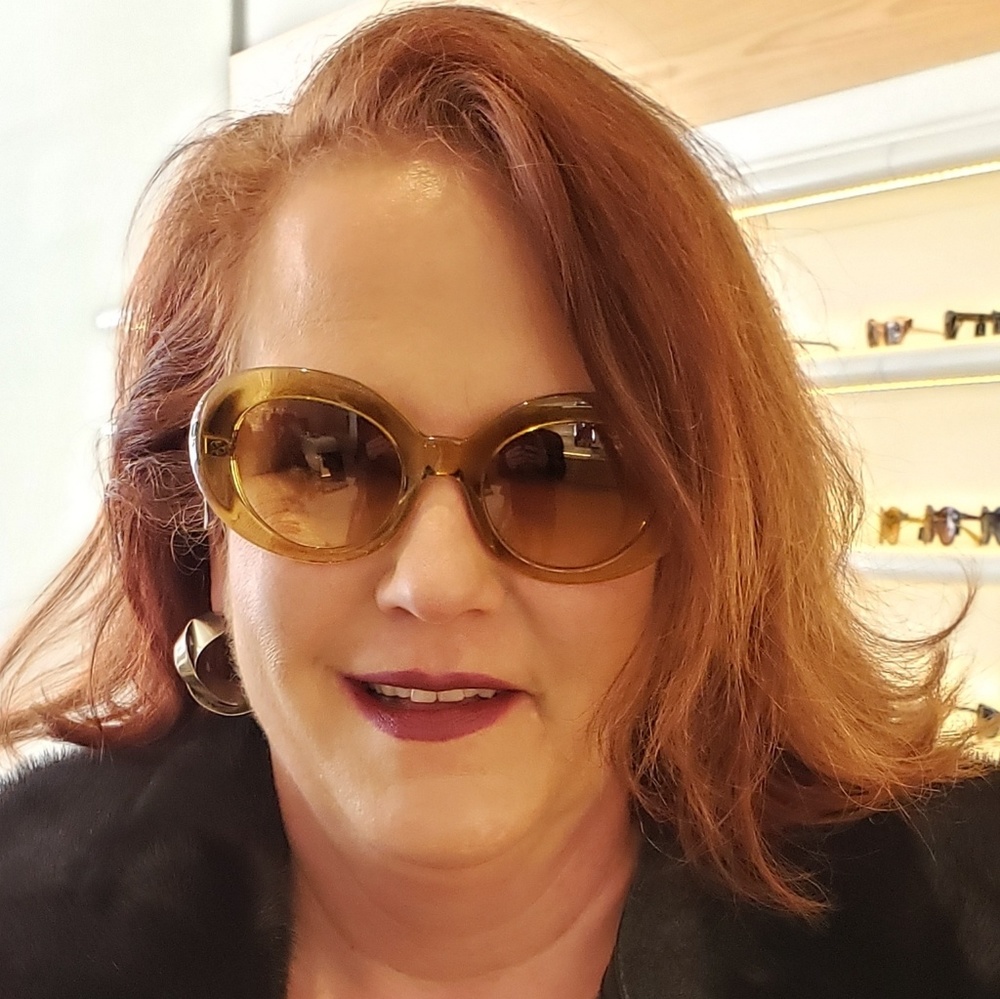 Meet your Posher, Rae
